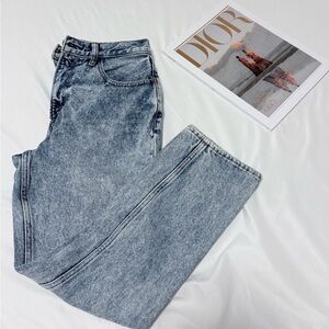 Abercrombie & Fitch High Rise Mom Jeans